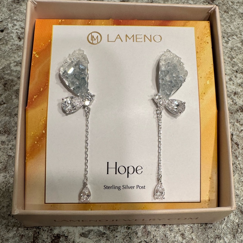 **NEW- never used** la meno sterling silver earrings